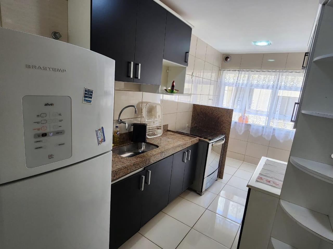 Vista Mar- 3 Quartos, Piscina E Churrasqueira Na Prainha Apartment Араял до Кабо Екстериор снимка